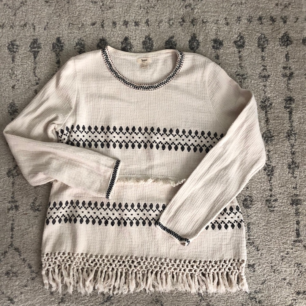Yerse Sweater with Fringe Size L